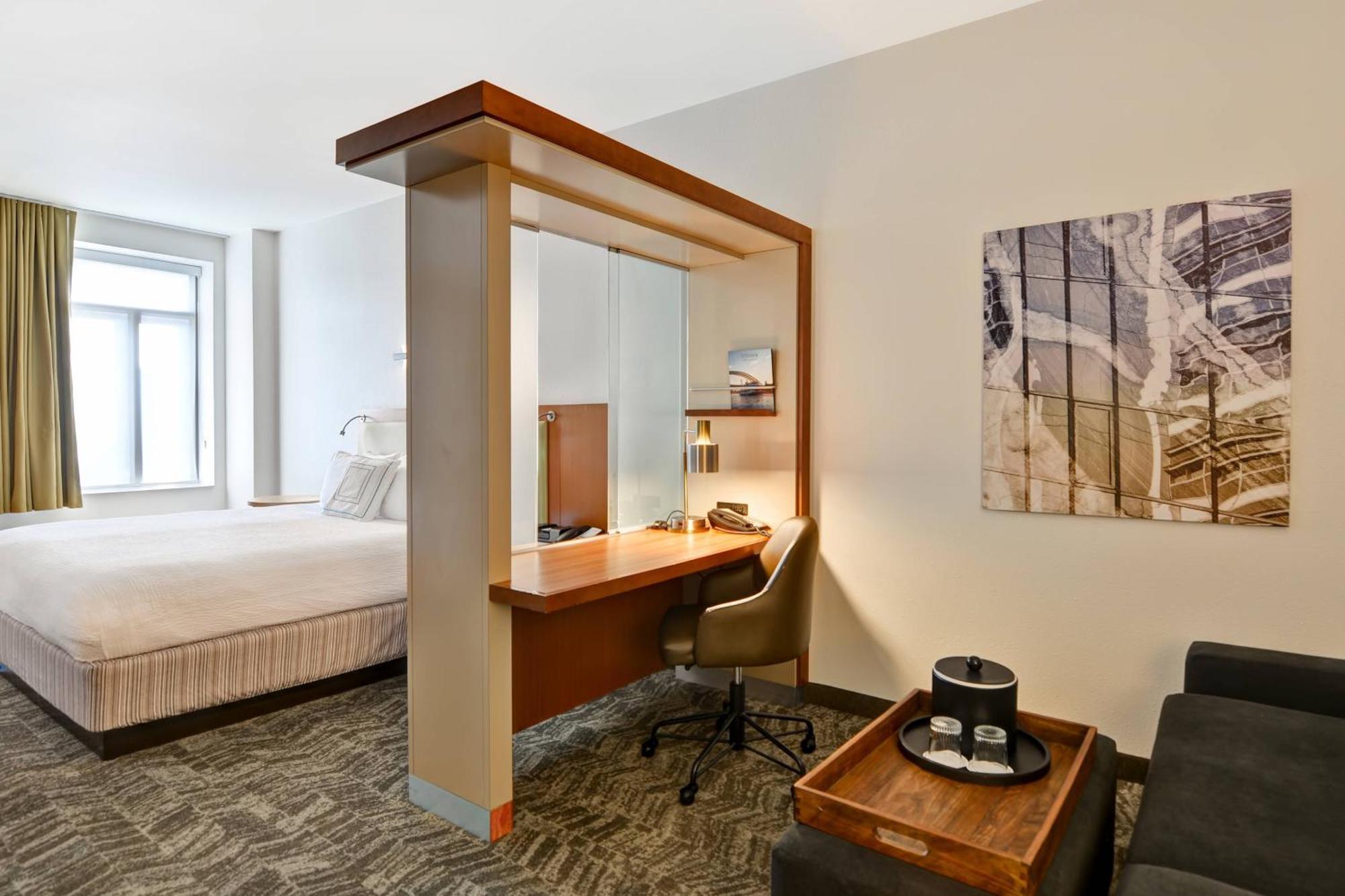 Springhill Suites By Marriott Cincinnati Midtown Екстериор снимка
