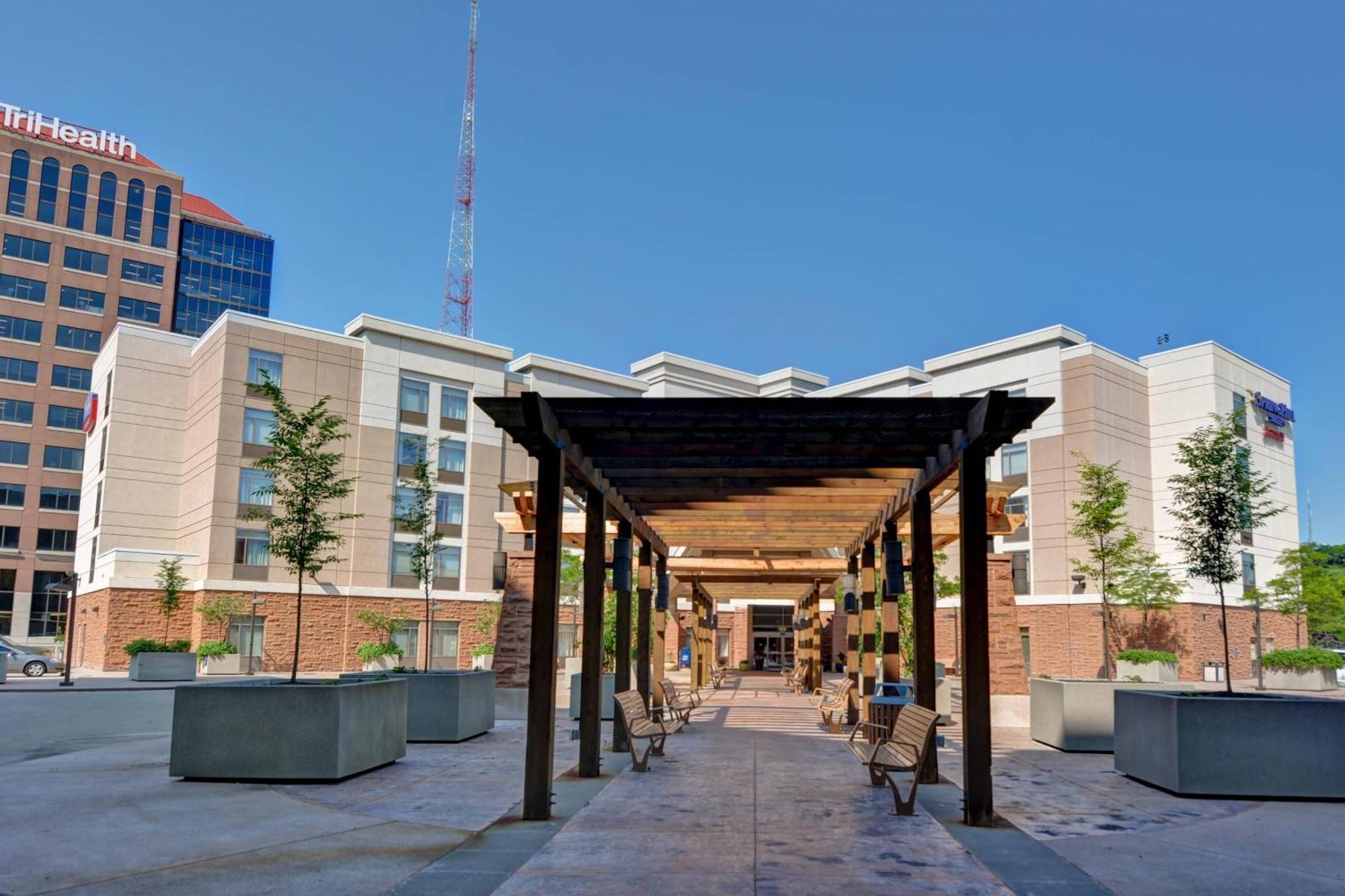 Springhill Suites By Marriott Cincinnati Midtown Екстериор снимка
